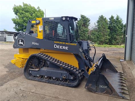 john deere on skid steer